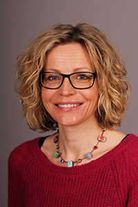 Dr. med. Esther Withut